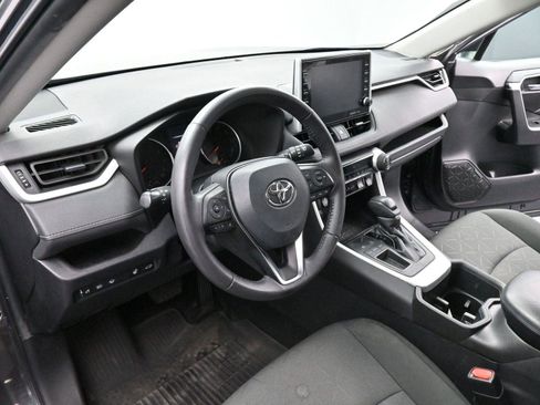 Used 2022 Toyota RAV4 XLE w/ Convenience Package image 16