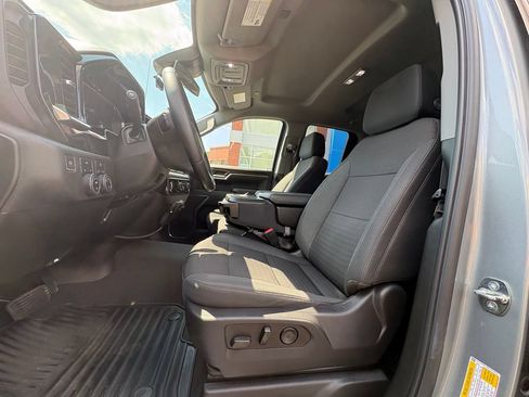 Used 2023 Chevrolet Silverado 1500 LT AWD/4WD image 5