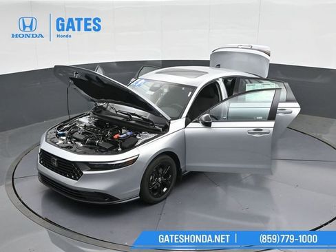 Used 2025 Honda Accord SE image 56