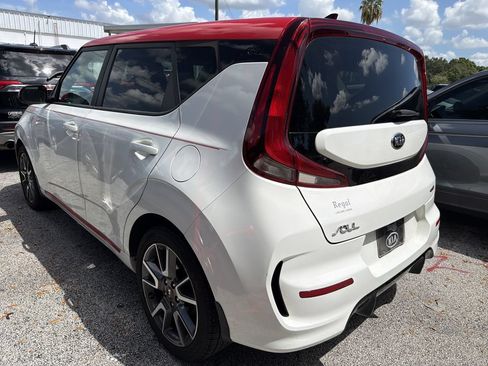 Used 2020 Kia Soul GT-Line FWD image 7