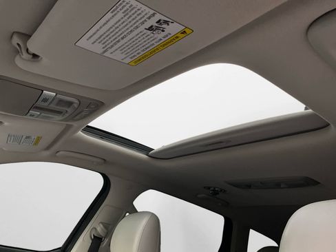 Used 2021 Kia Telluride S FWD image 22