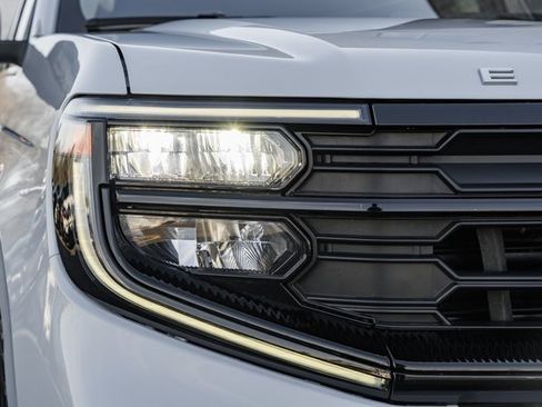 Certified 2025 Ford Expedition Active image 21