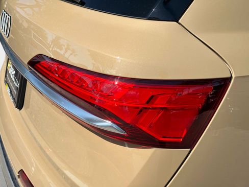 Used 2025 Audi SQ7 Premium Plus image 16