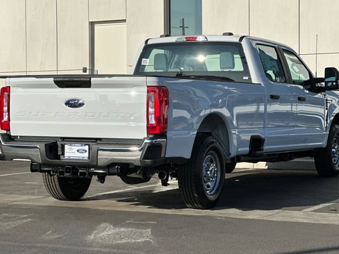 New 2026 Ford F250 XL w/ XL Chrome Package image 3