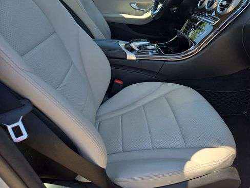 Used 2018 Mercedes-Benz C 300 Sedan image 21