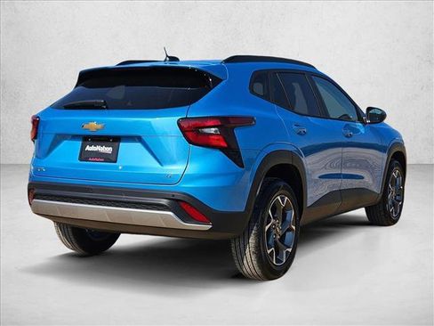New 2026 Chevrolet Trax LT w/ Driver Confidence Package image 2
