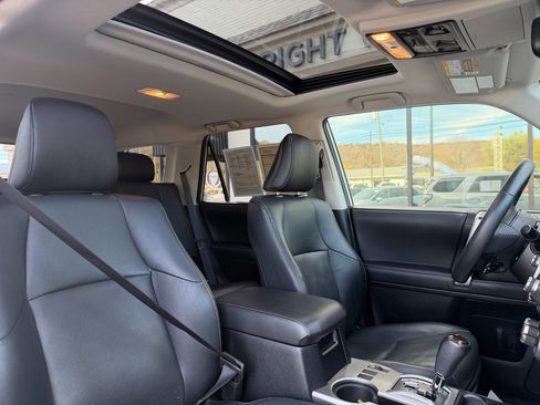 Used 2021 Toyota 4Runner Limited image 13