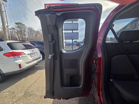 Used 2008 Nissan Frontier XE w/ XE Preferred Pkg image 15