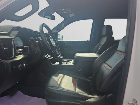 Used 2025 GMC Sierra 1500 AT4 AWD/4WD image 10