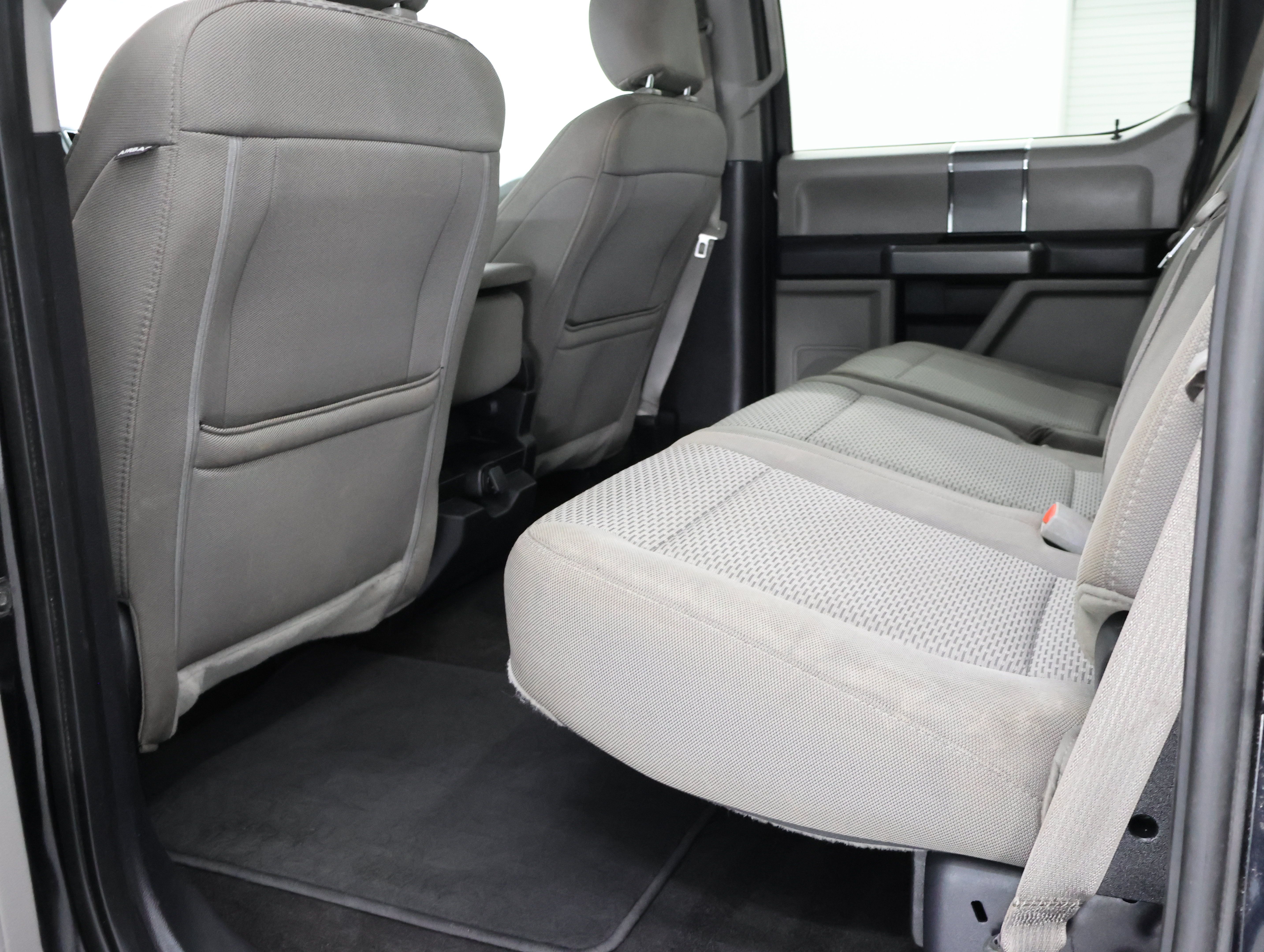 Used 2018 Ford F150 XLT w/ Equipment Group 302A Luxury AWD/4WD image 9