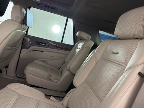 Used 2021 Cadillac Escalade Premium Luxury Platinum AWD/4WD image 13