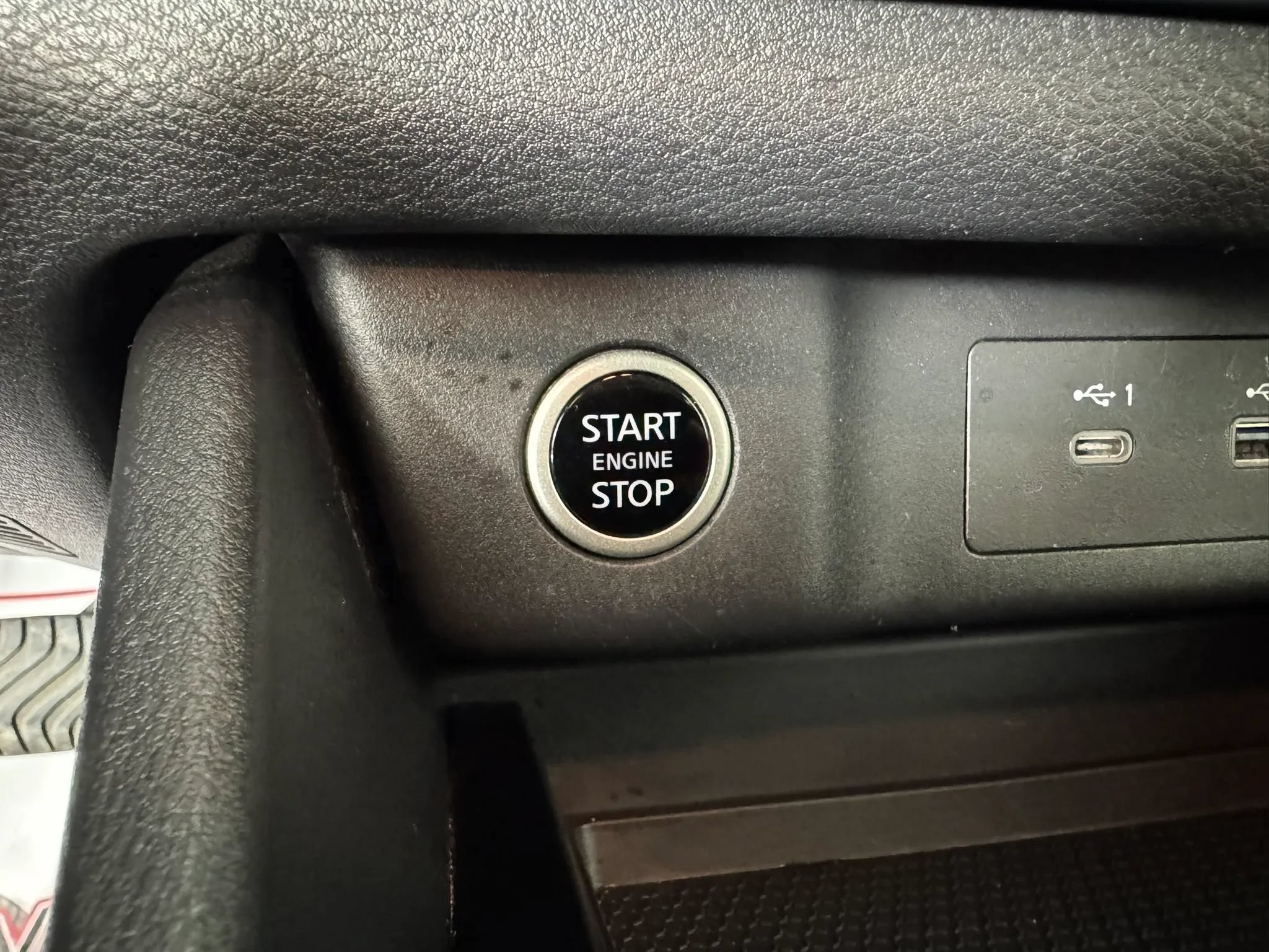 Used 2023 Nissan Rogue SV AWD/4WD image 17