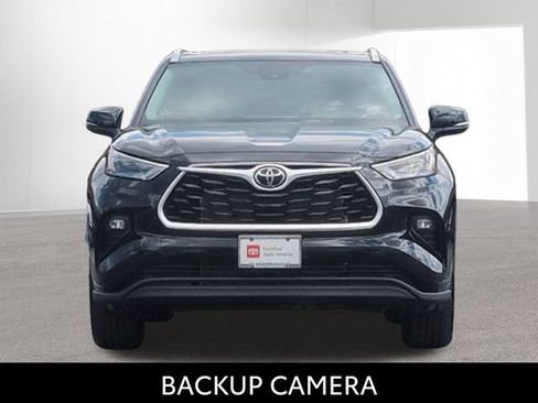 Certified 2026 Toyota Highlander XLE AWD/4WD image 2
