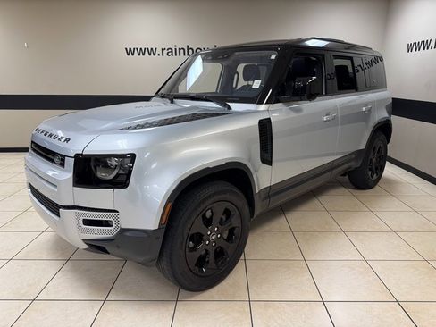 Used 2022 Land Rover Defender 110 SE image 3