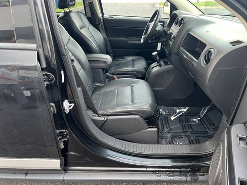 Used 2009 Jeep Compass Limited w/ Sun/Sound Group FWD image 26
