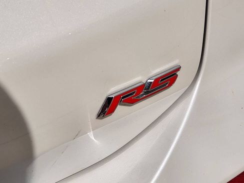 Used 2022 Chevrolet Equinox RS w/ RS Leather Package FWD image 14