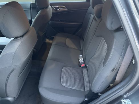 Certified 2025 Kia Sportage LX AWD/4WD image 12