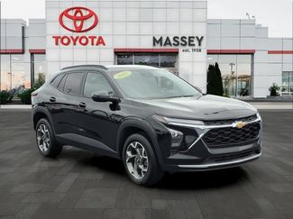 Used 2025 Chevrolet Trax LT FWD video 1