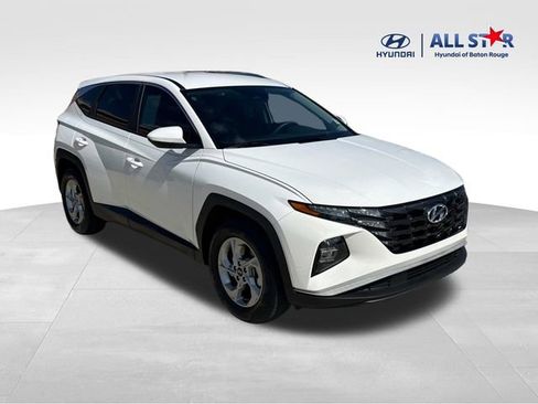 Used 2023 Hyundai Tucson SE image 1