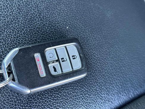 Used 2019 Honda Pilot EX-L image 35