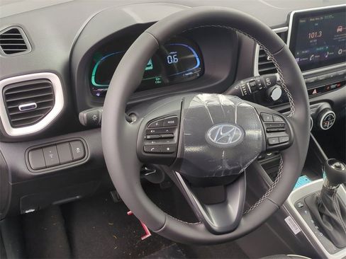New 2026 Hyundai Venue SEL image 13