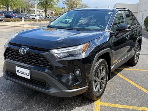 Used 2023 Toyota RAV4 XLE Premium AWD/4WD image 8
