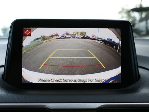 Used 2018 MAZDA MAZDA3 Touring image 13