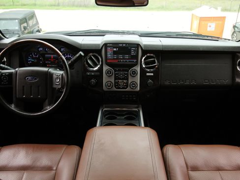 Used 2015 Ford F350 Platinum AWD/4WD image 47