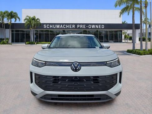 Certified 2025 Volkswagen Tiguan S FWD image 2