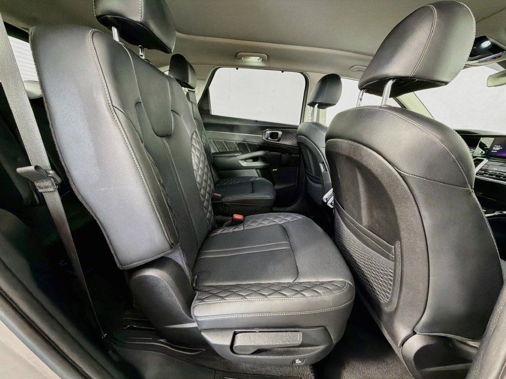 Used 2023 Kia Sorento SX AWD/4WD image 28