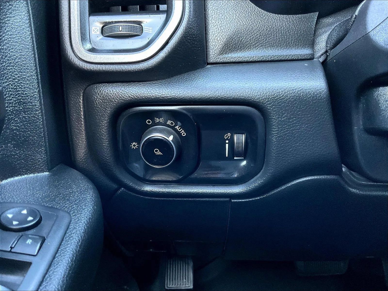 Used 2021 RAM 2500 Tradesman w/ Protection Group AWD/4WD image 26