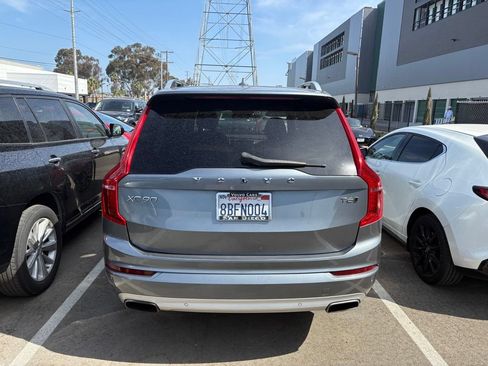 Used 2018 Volvo XC90 T6 Momentum w/ Convenience Package AWD/4WD image 6