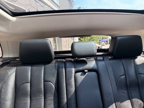 Used 2015 Land Rover Range Rover Evoque Pure Premium AWD/4WD image 19