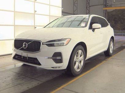 Used 2022 Volvo XC60 B5 Momentum