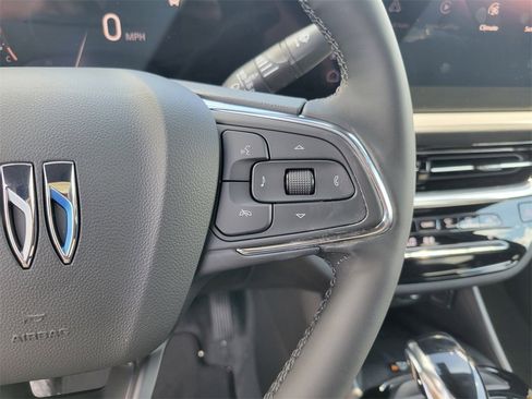 New 2025 Buick Envista Avenir image 17