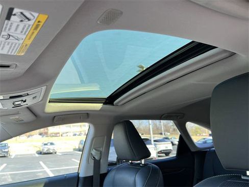 Certified 2022 Lexus RX 450hL AWD w/ Premium Package image 20