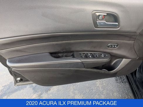 Used 2020 Acura ILX w/ Premium Package image 11