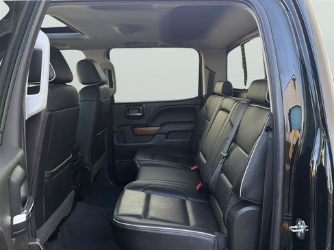 Used 2018 Chevrolet Silverado 1500 High Country AWD/4WD image 17