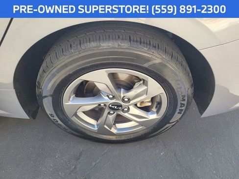 Used 2022 Kia K5 LXS FWD image 27