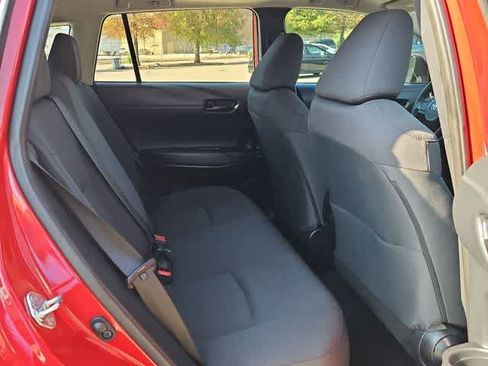Used 2024 Toyota Corolla Cross LE w/ Moonroof Package FWD image 18