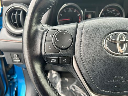 Used 2016 Toyota RAV4 SE image 14