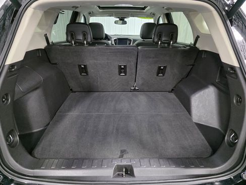 Used 2019 GMC Terrain Denali w/ GMC Pro Grade Package AWD/4WD image 11