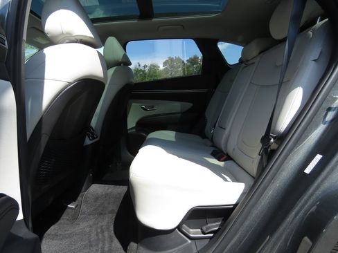 Used 2024 Hyundai Tucson Limited AWD/4WD image 20