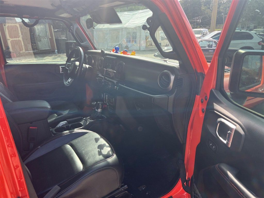 Used 2020 Jeep Wrangler Unlimited Rubicon w/ Steel Bumper Group AWD/4WD image 12