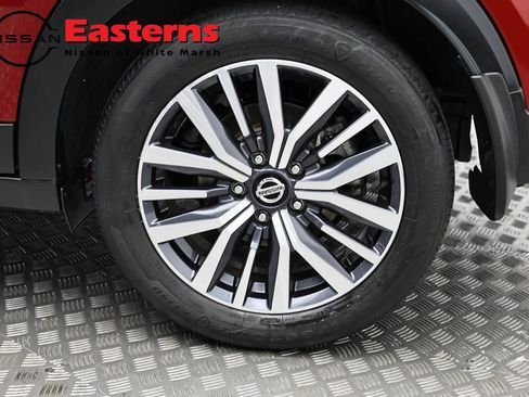 Used 2021 Nissan Kicks SV FWD image 31