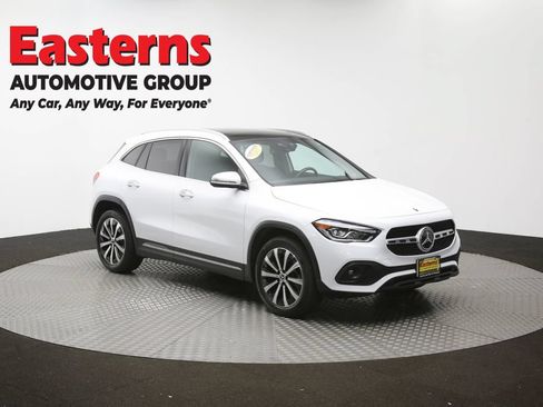 Used 2023 Mercedes-Benz GLA 250 4MATIC w/ Premium Package image 52