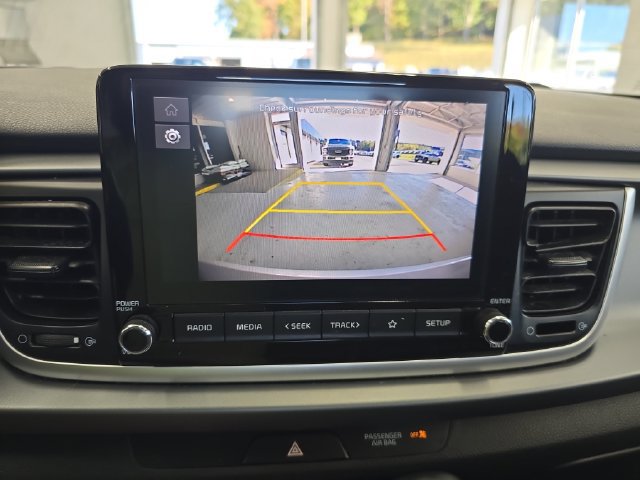Used 2022 Kia Rio LX FWD image 16
