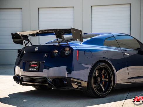 Used 2014 Nissan GT-R Premium AWD/4WD image 59