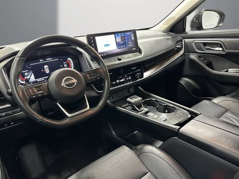 Used 2024 Nissan Rogue Platinum w/ Platinum Premium Package FWD image 13
