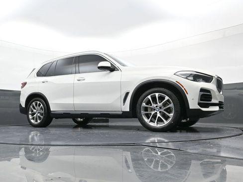 Used 2023 BMW X5 xDrive40i w/ Premium Package image 21